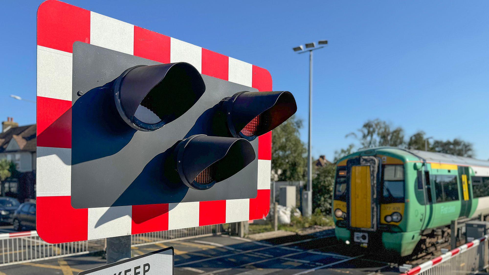 Rail services suspended after signalling failure<br><br>