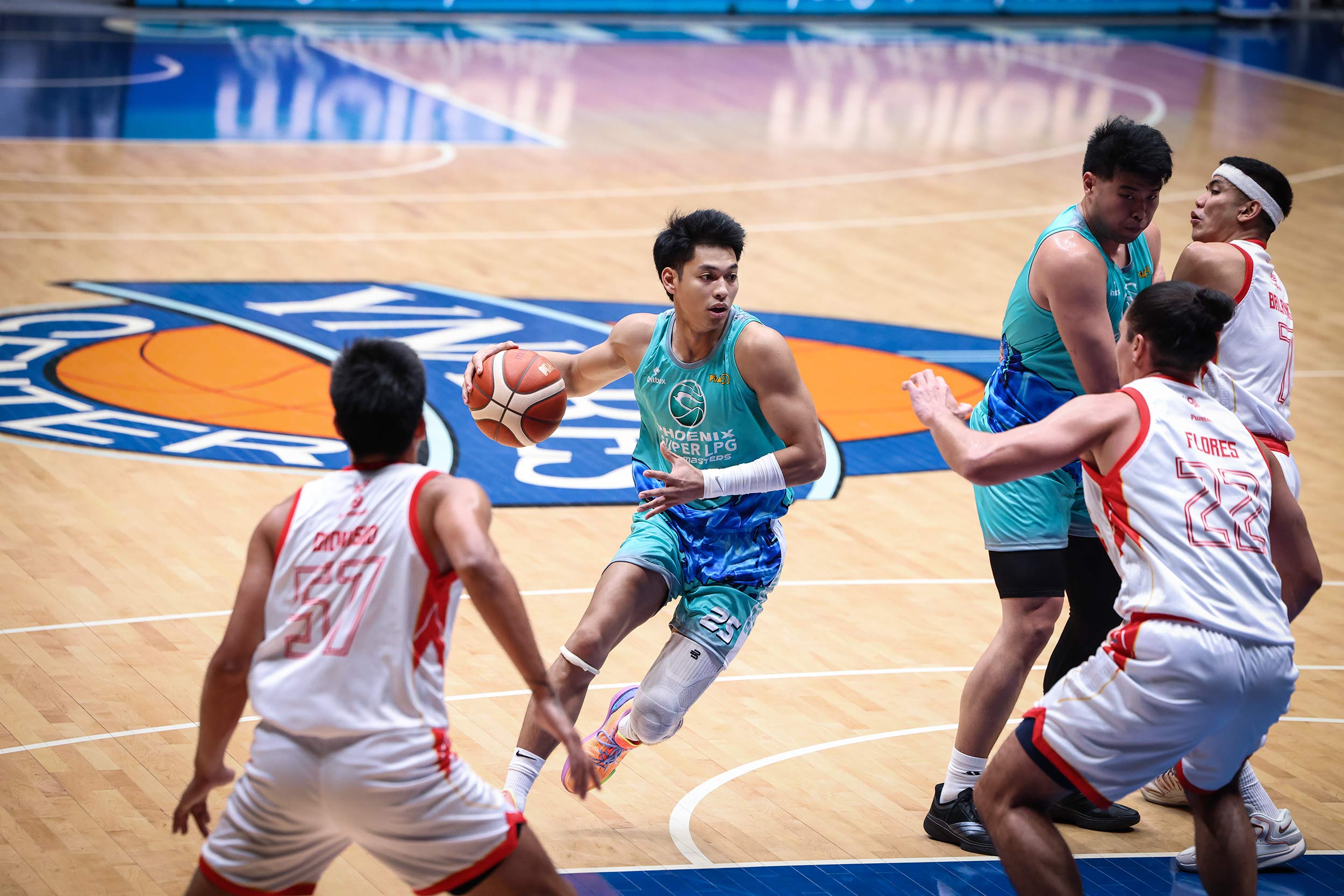 PBA: Phoenix torches Titan Ultra for 2-0 start
