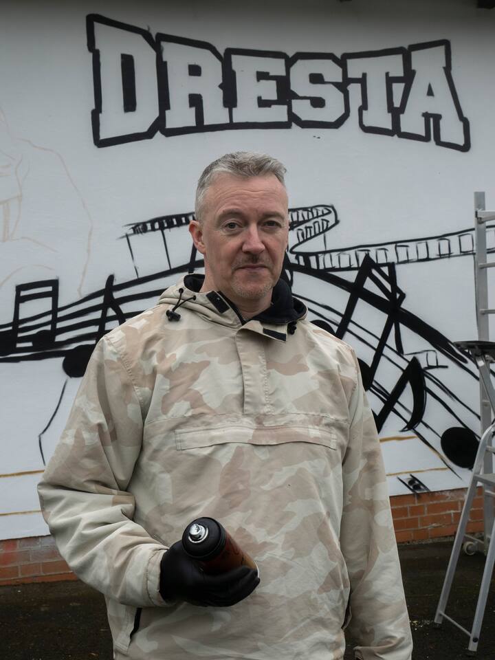 Verewigt, vergänglich: Göttinger Rapper sprayt XXL-Graffiti an der B27