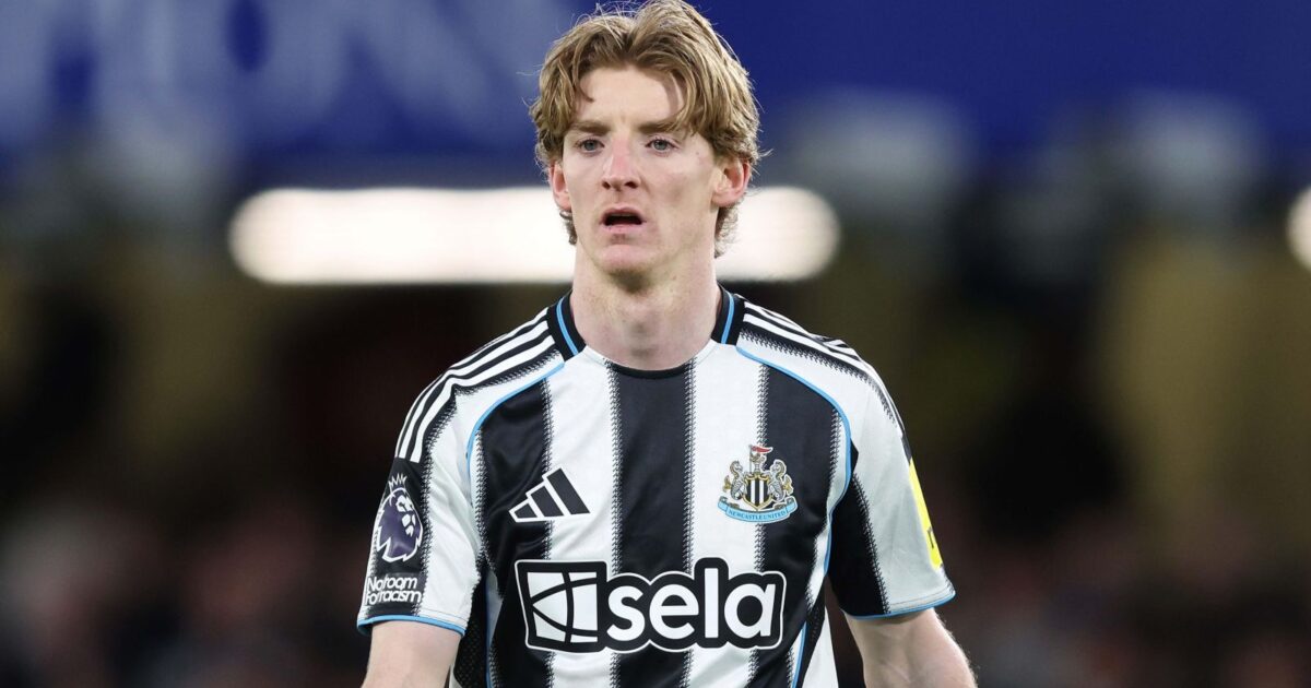 Liverpool: Gordon sends 'make move happen' demand as Newcastle 'ready ...