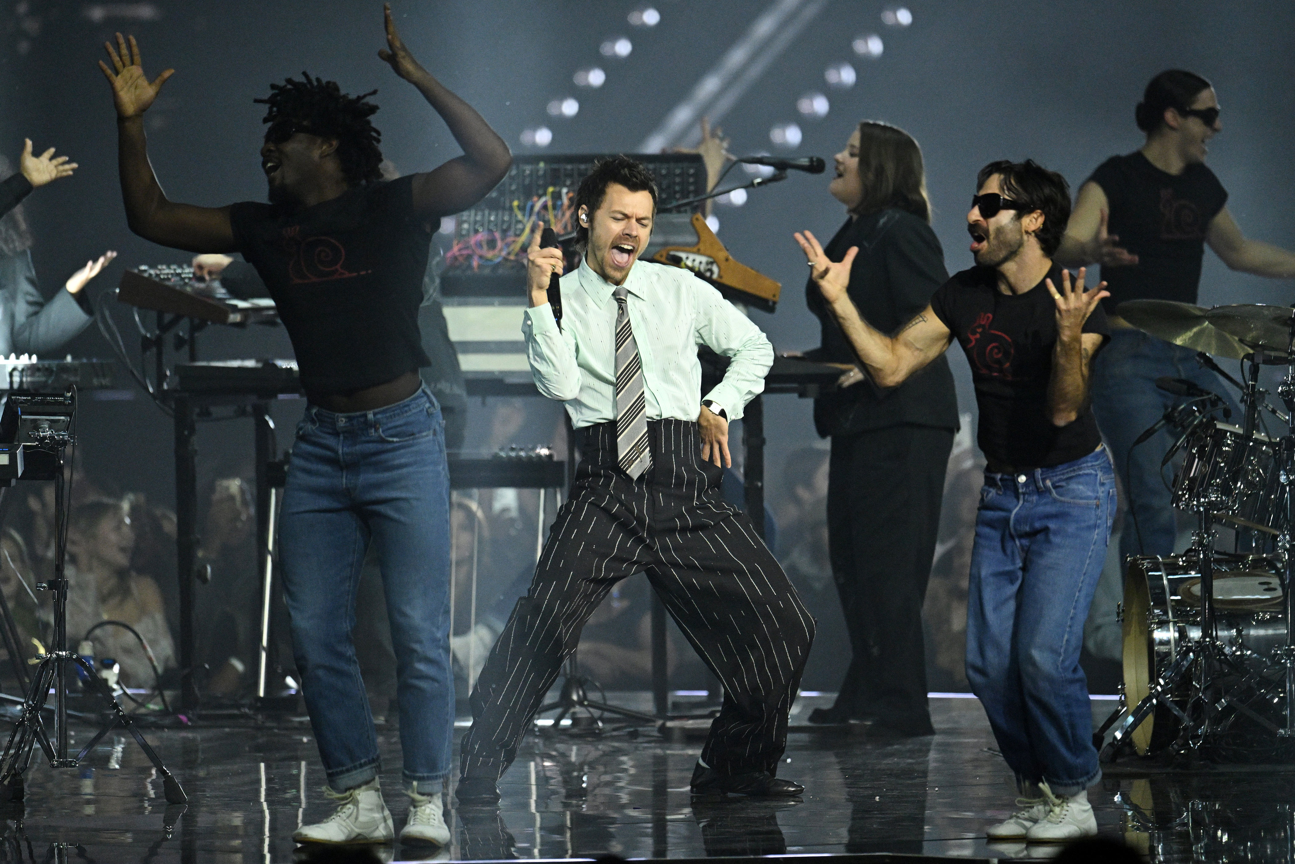 Harry Styles pokes fun at Andrew Mountbatten-Windsor on SNL