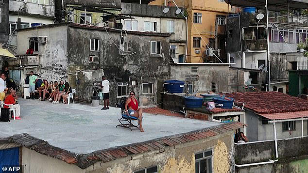 'Slum-tourism' craze sees influencers flock to Rio favelas to pose in ...