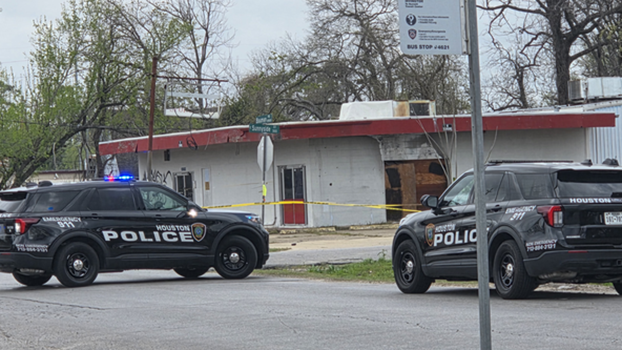 Man shot, killed in north Houston during argument with suspects