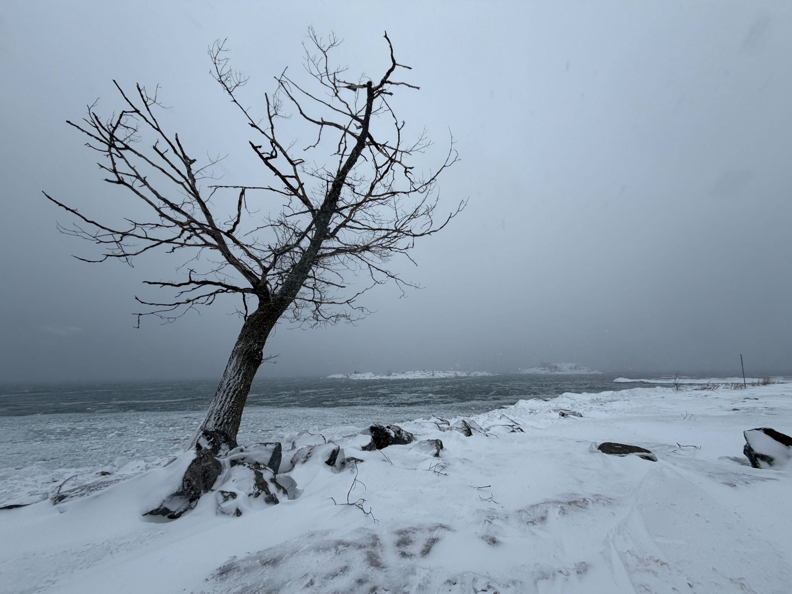 Arctic blast overspreads the Midwest and Great Lakes after monster ...