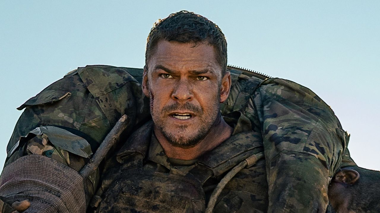 Alan Ritchson performed his own War Machine river stunts, but he still ...