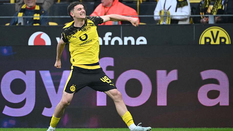 Reggiani scripts history in Dortmund
