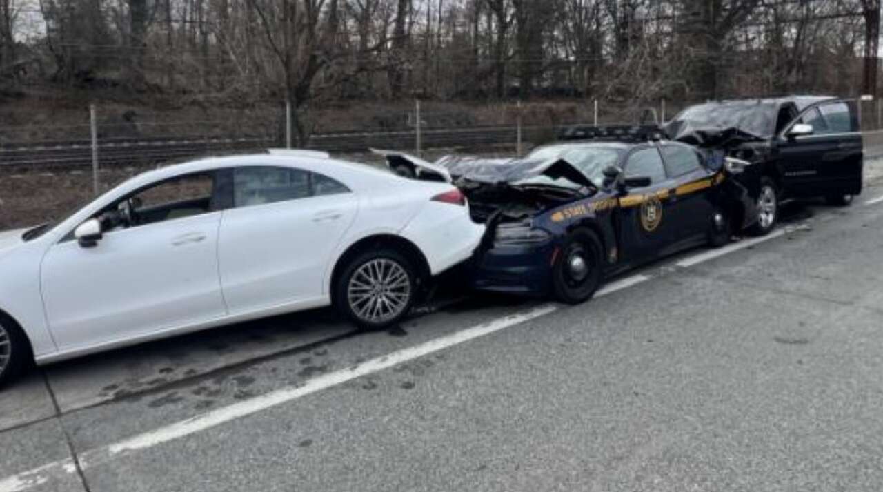 Connecticut driver strikes New York police cruiser, injures trooper, police say<br><br>