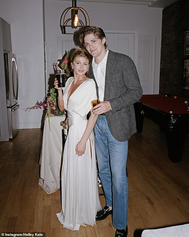 Influencer divides internet after calling out pals for wearing white to ...