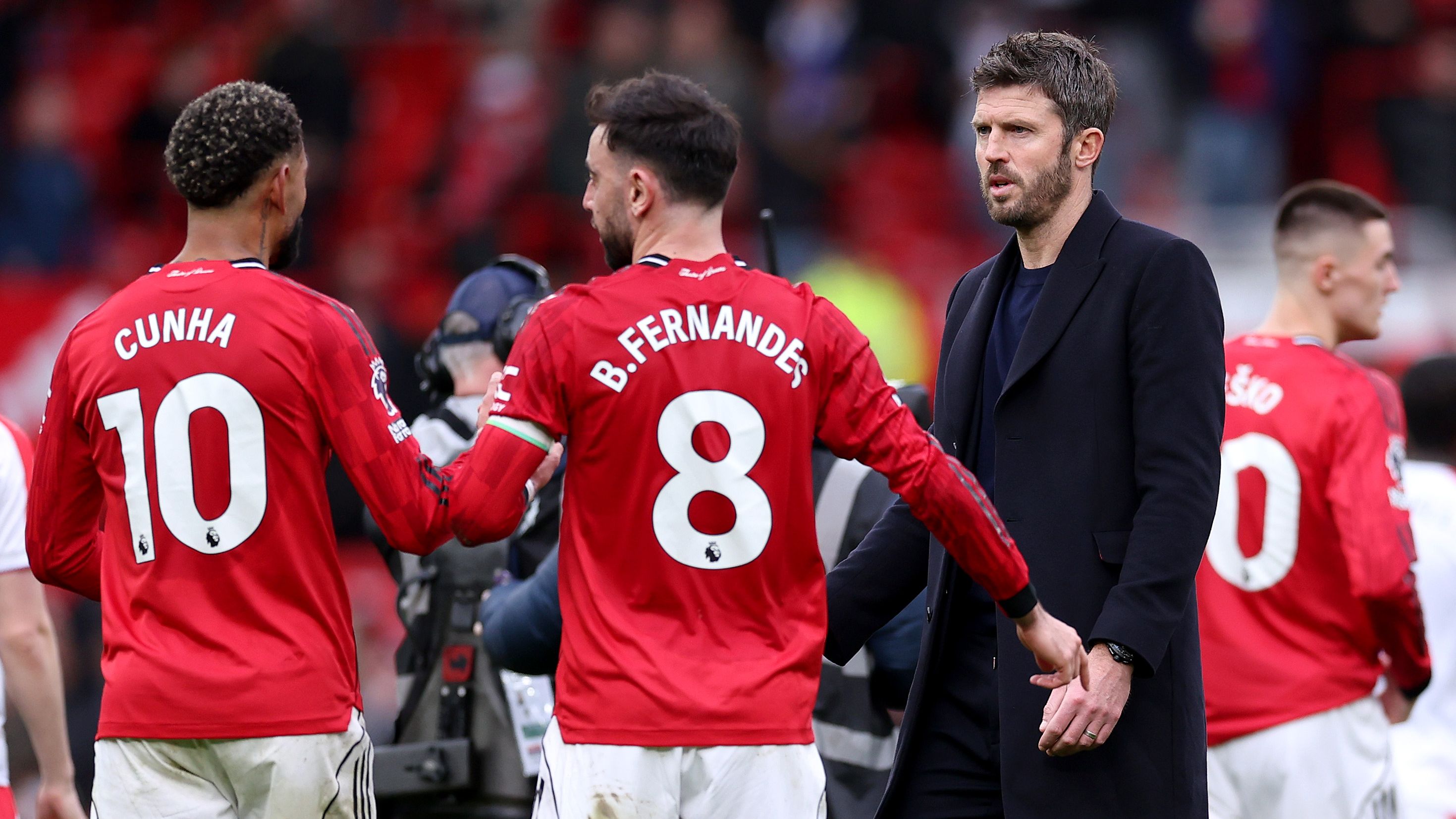 Michael Carrick adresse un message fort à Manchester United concernant ...