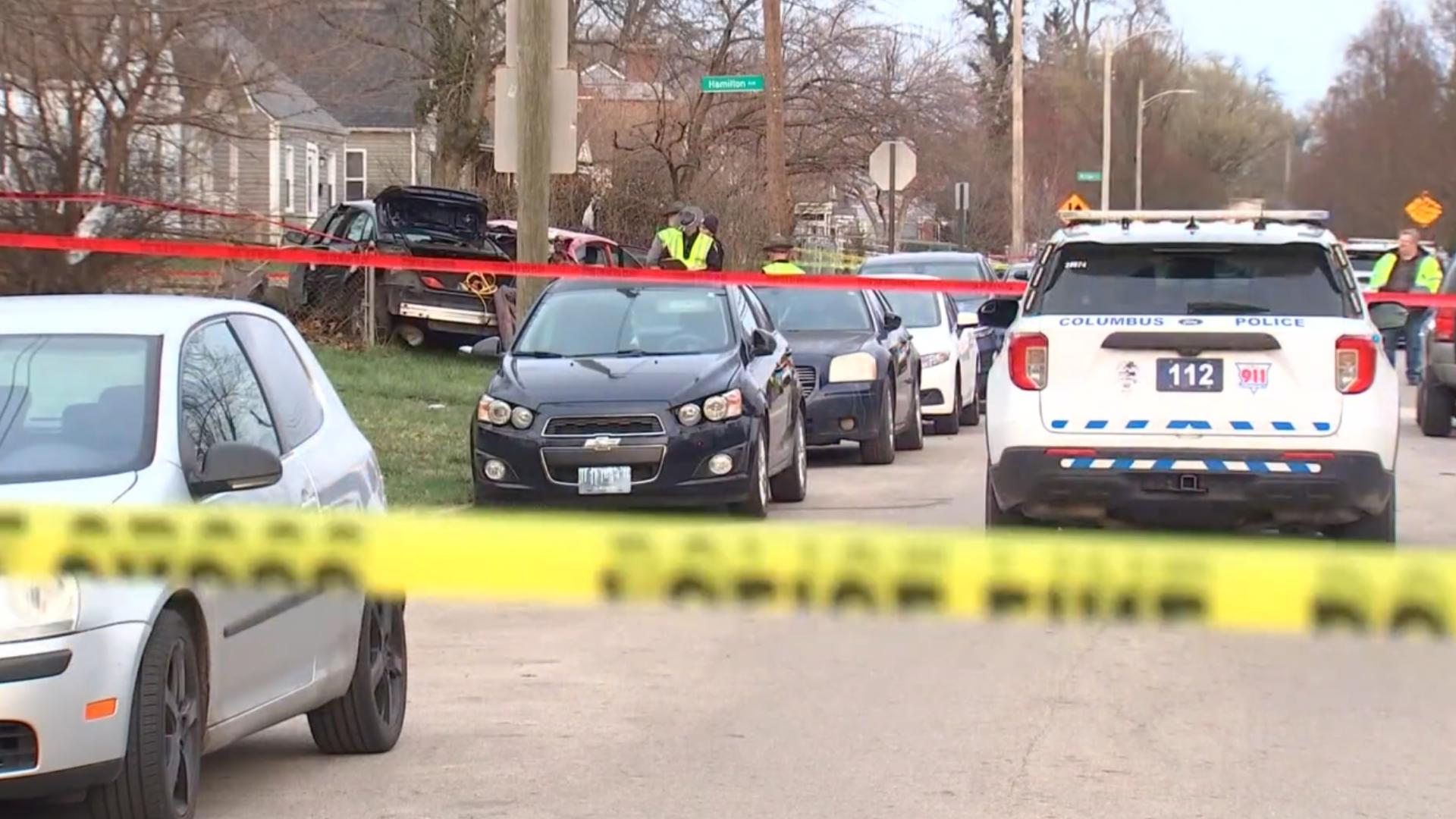 Man and woman dead, 3 injured after attempted traffic stop, crash in ...