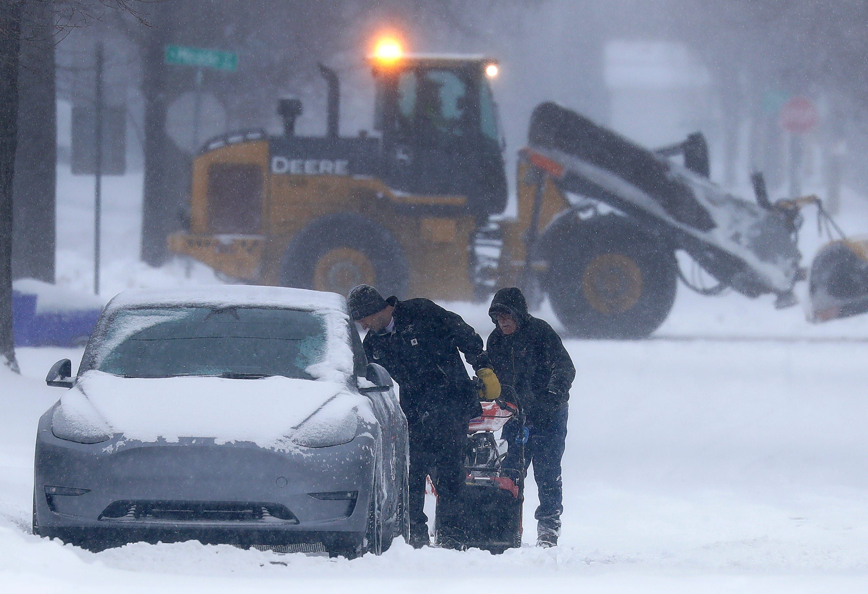Blizzard warning issued for much of Wisconsin with whiteout conditions ...