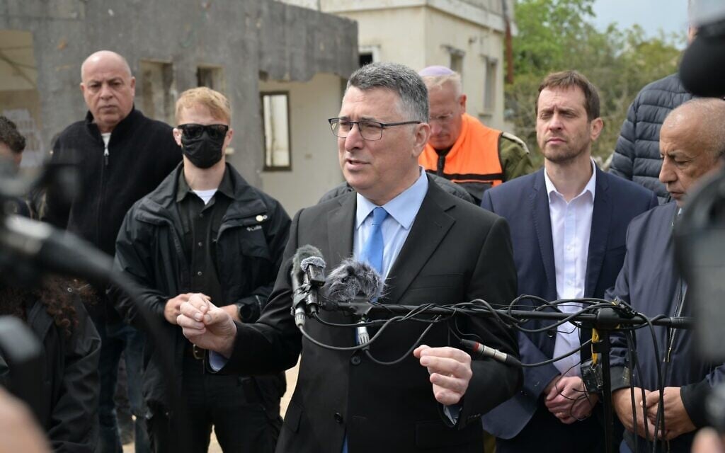 FM tells UN that Hezbollah has attacked Israel 3,500 times this month ...