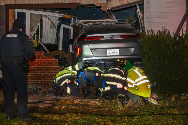 Drunken driver crashes BMW into Long Island home: cops