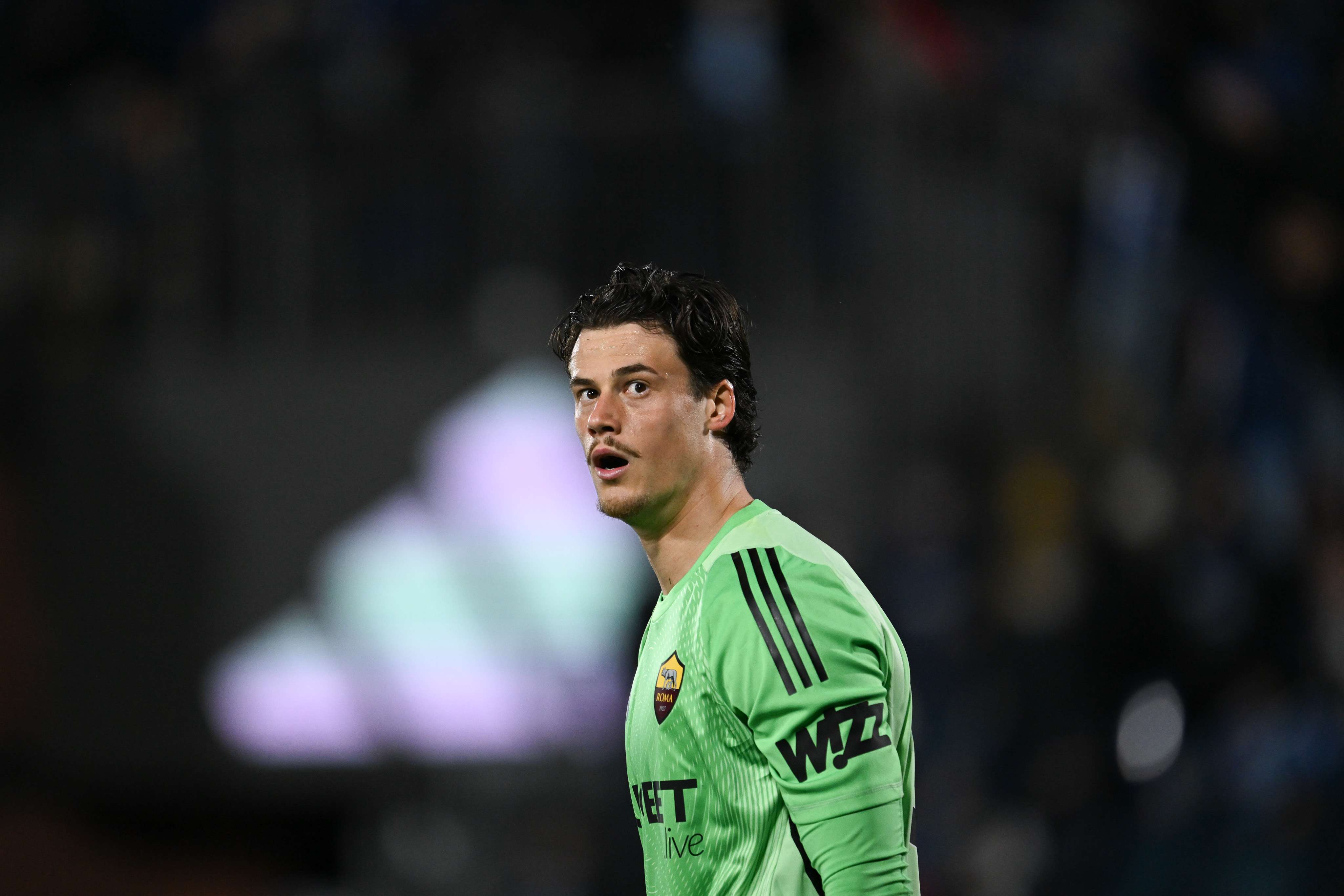 Roma fall at Como as top-four dream slips further away