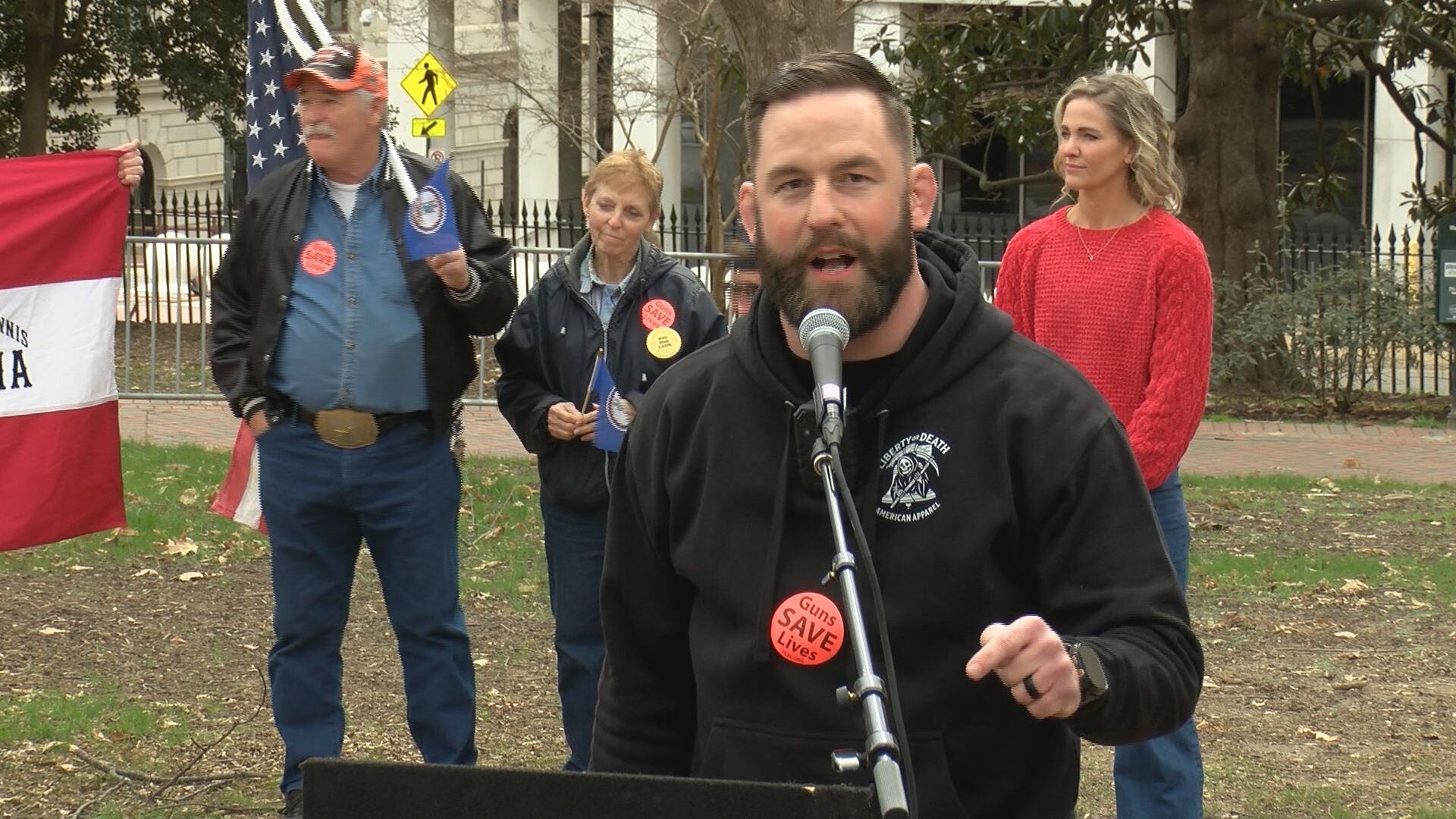Hundreds turn out for gun rights rally in downtown Richmond