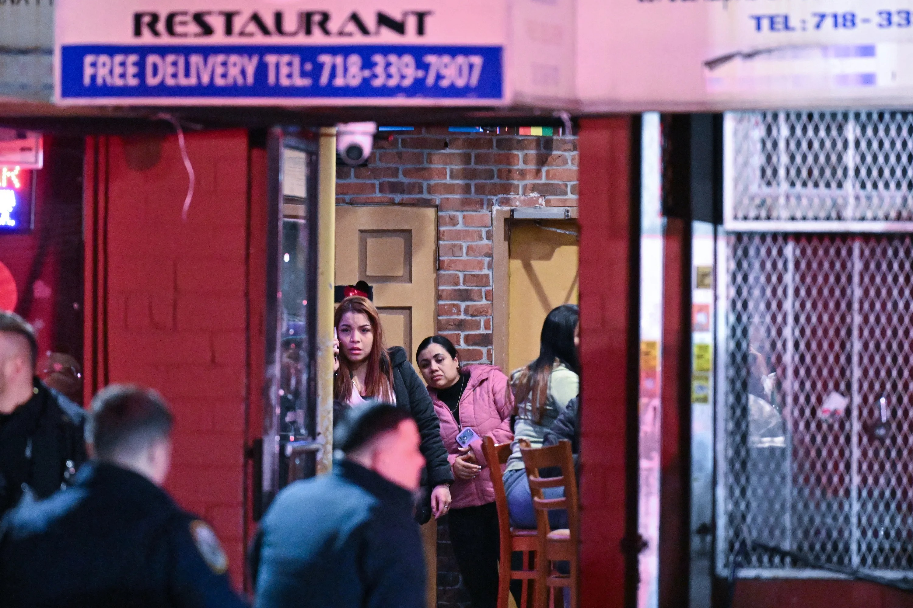 Two dead, four wounded in spate of NYC bar shootings