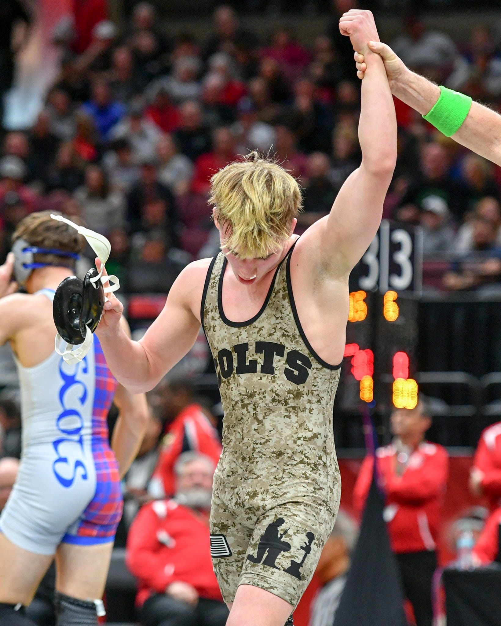 Oscar brings home first state wrestling title in Clear Fork history