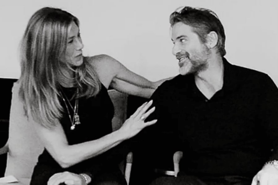 Jennifer Aniston’s friends had concerns about Jim Curtis—here’s what happened<br><br>