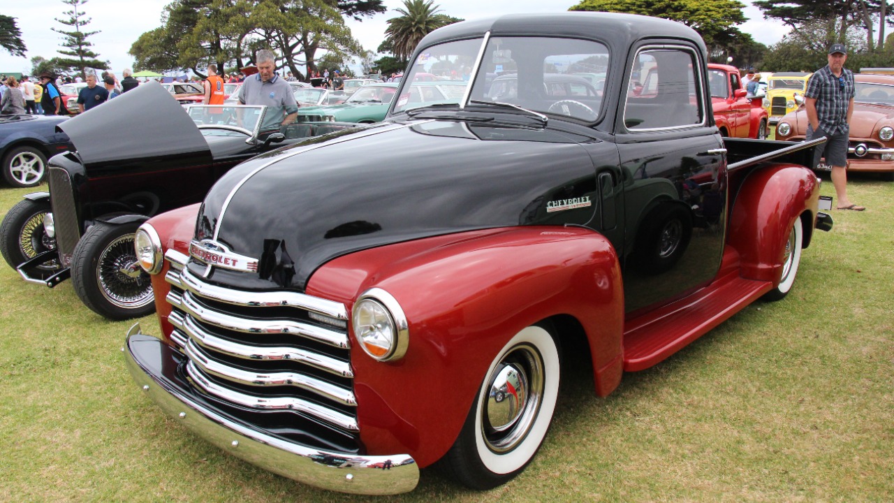9 classic trucks that defined American roads