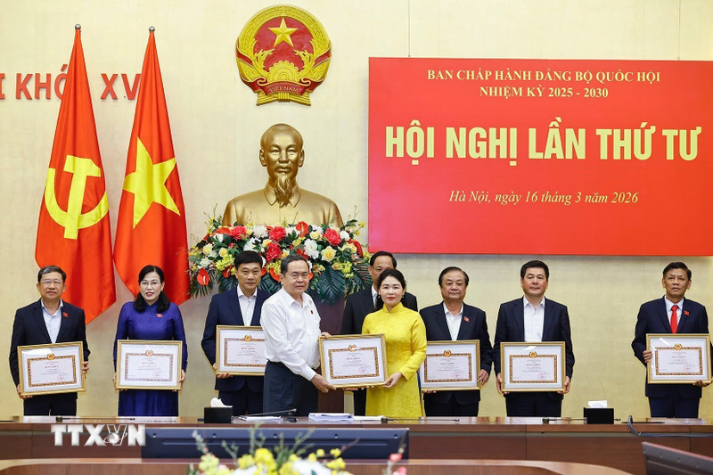 Chủ tịch Quốc hội: Hoàn thiện thể chế, pháp luật là khâu đột phá chiến lược