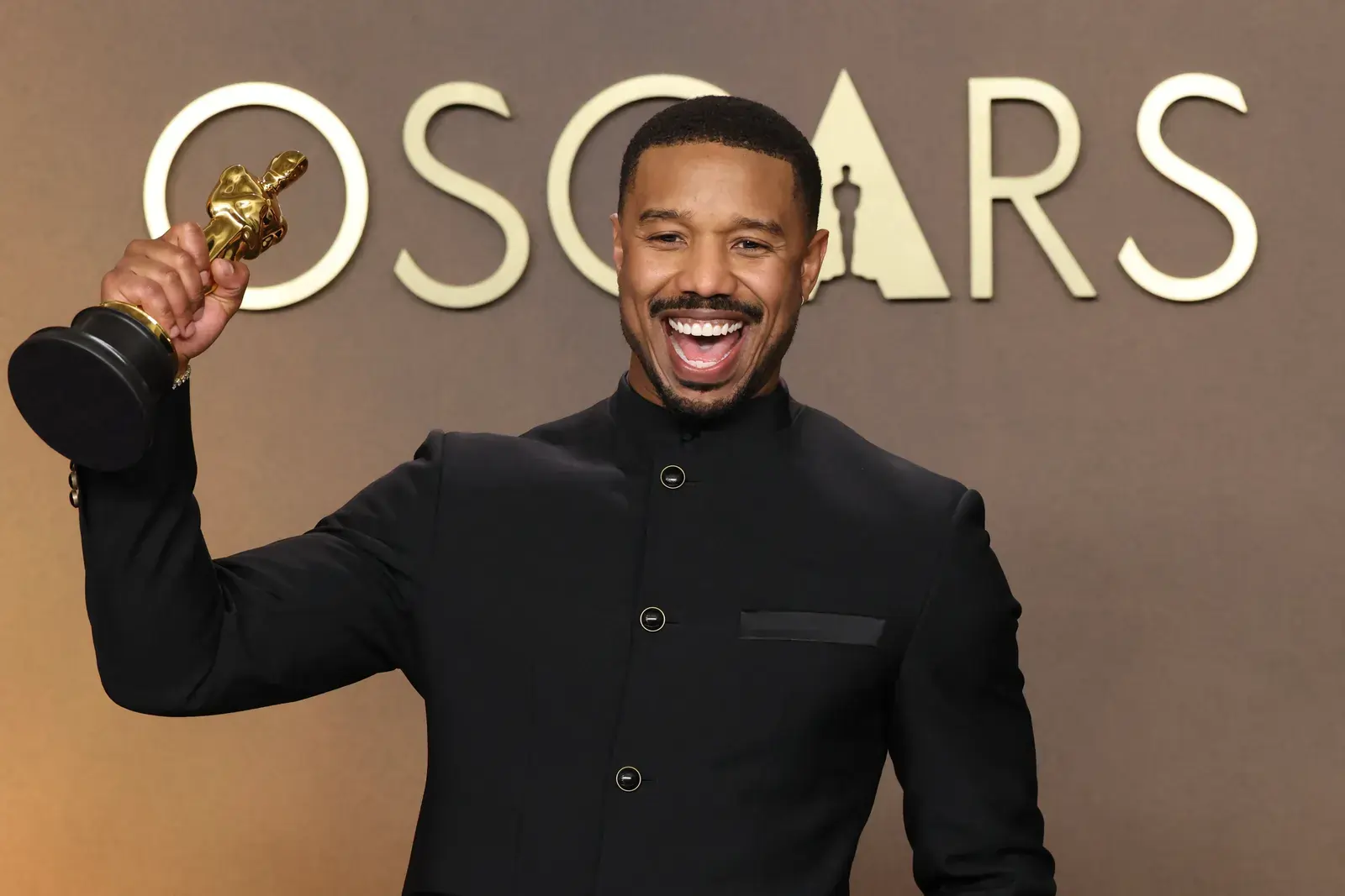 Chi è l’attore Michael B Jordan che ha soffiato l’Oscar a Timothée Chalamet