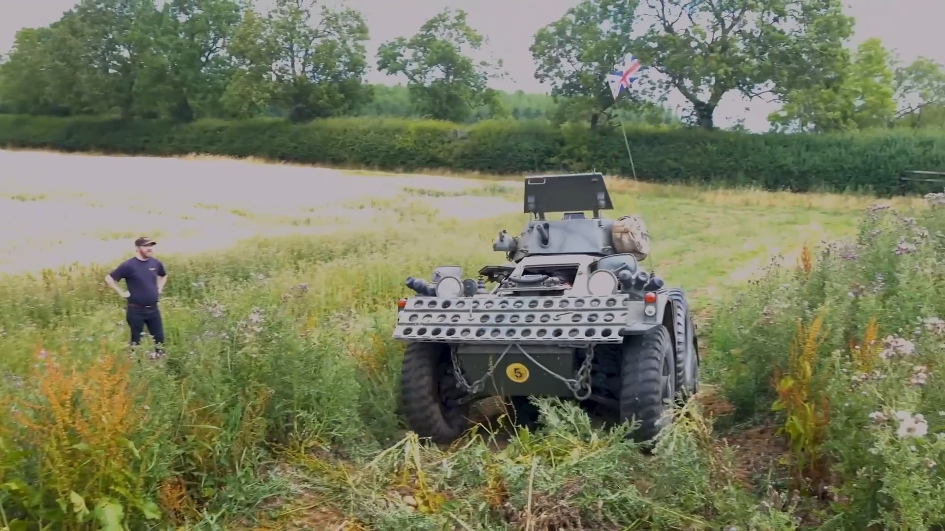 Watch this neglected scout car roar back to life as a massive M60 ...