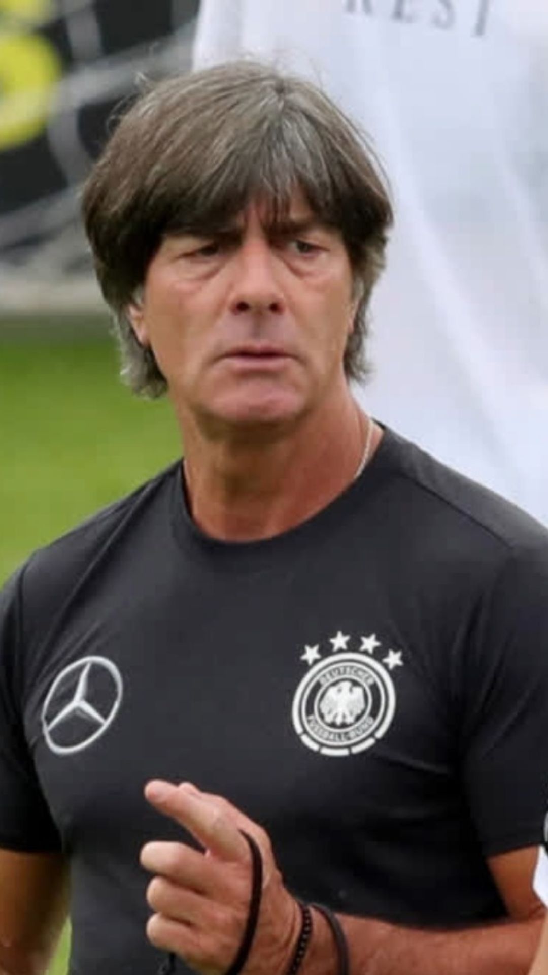 Löw kritisiert Ex-Nationalspieler Özil