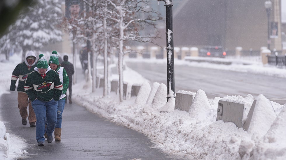 Dangerous winds, possible tornadoes spark mounting travel delays as severe storms march east<br>