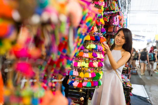 Best souvenirs to buy in Asia