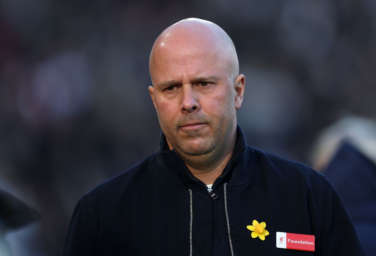 Shock Liverpool legend emerges as interim option to replace Arne Slot ...