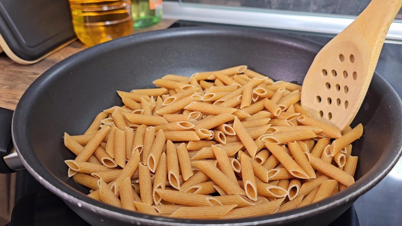 Gebratene Nudeln sind 100-mal leckerer! Billige Sauerrahm-Knoblauch ...