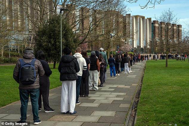 Student in hospital with meningitis 'in induced coma' as teacher pays ...