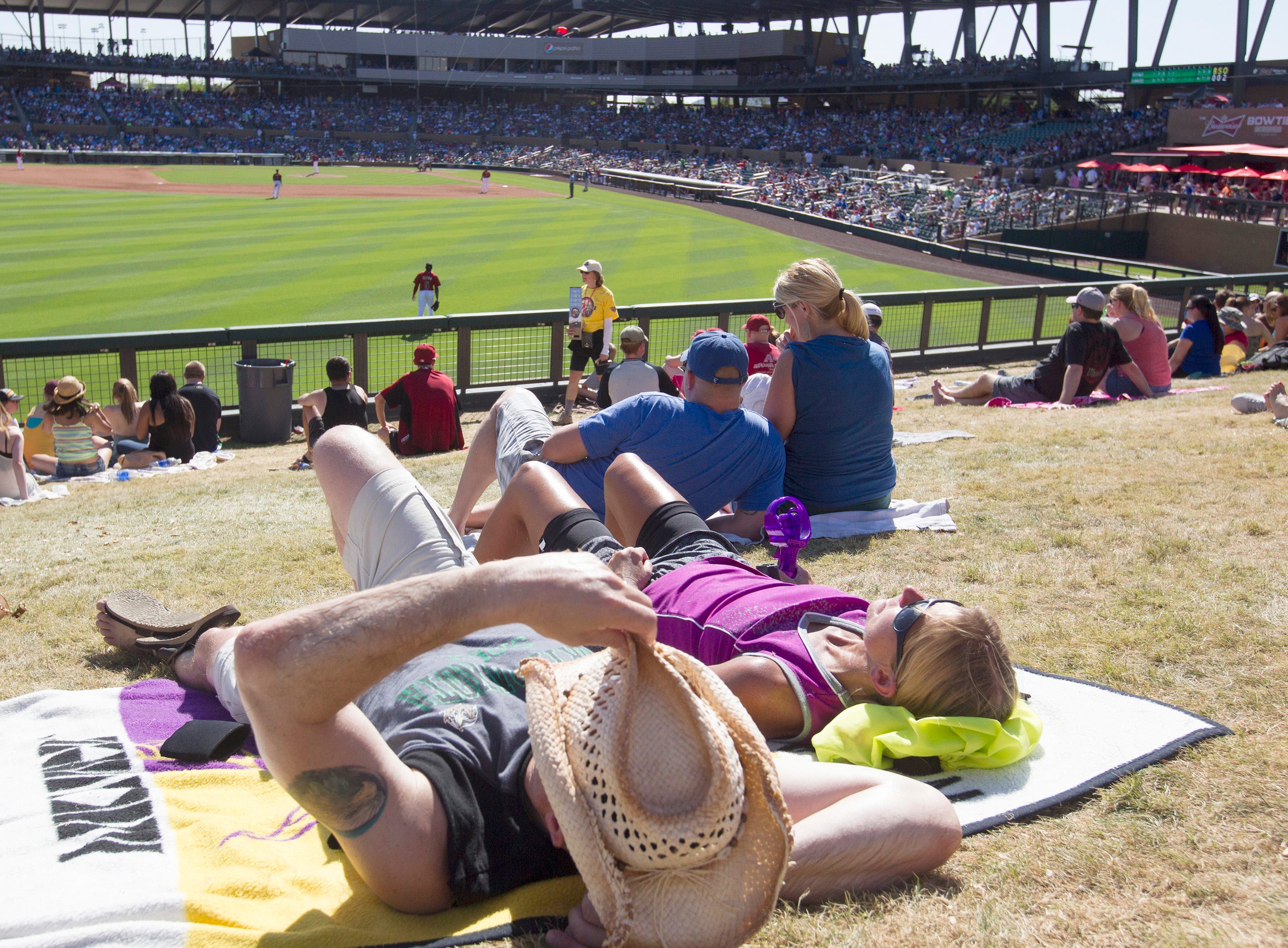 Will Arizona cool down this spring? What weather experts predict