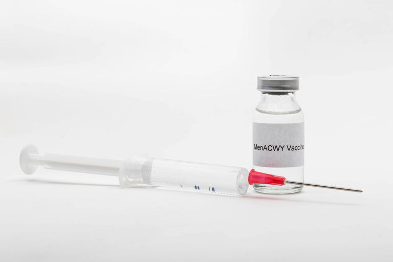 How did the deadly Kent meningitis outbreak start?