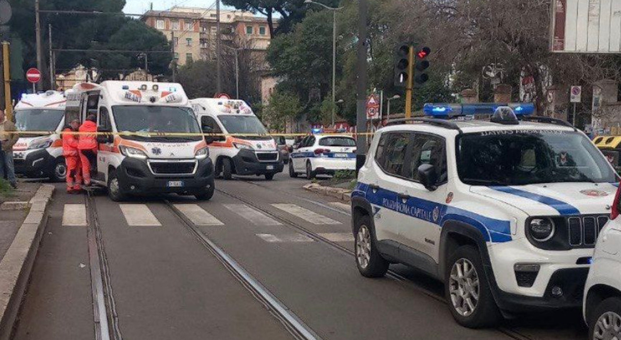 Tamponamento tra due tram a Roma, paura sulla Prenestina: feriti alcuni ...