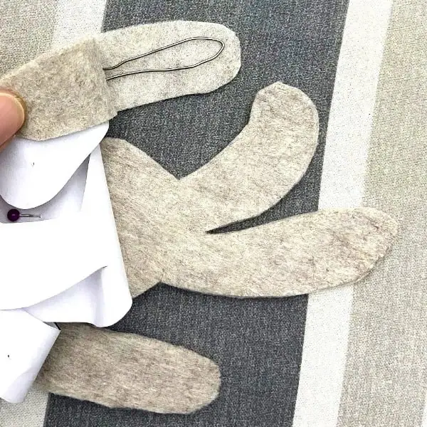DIY Easter bunny decor felt project
