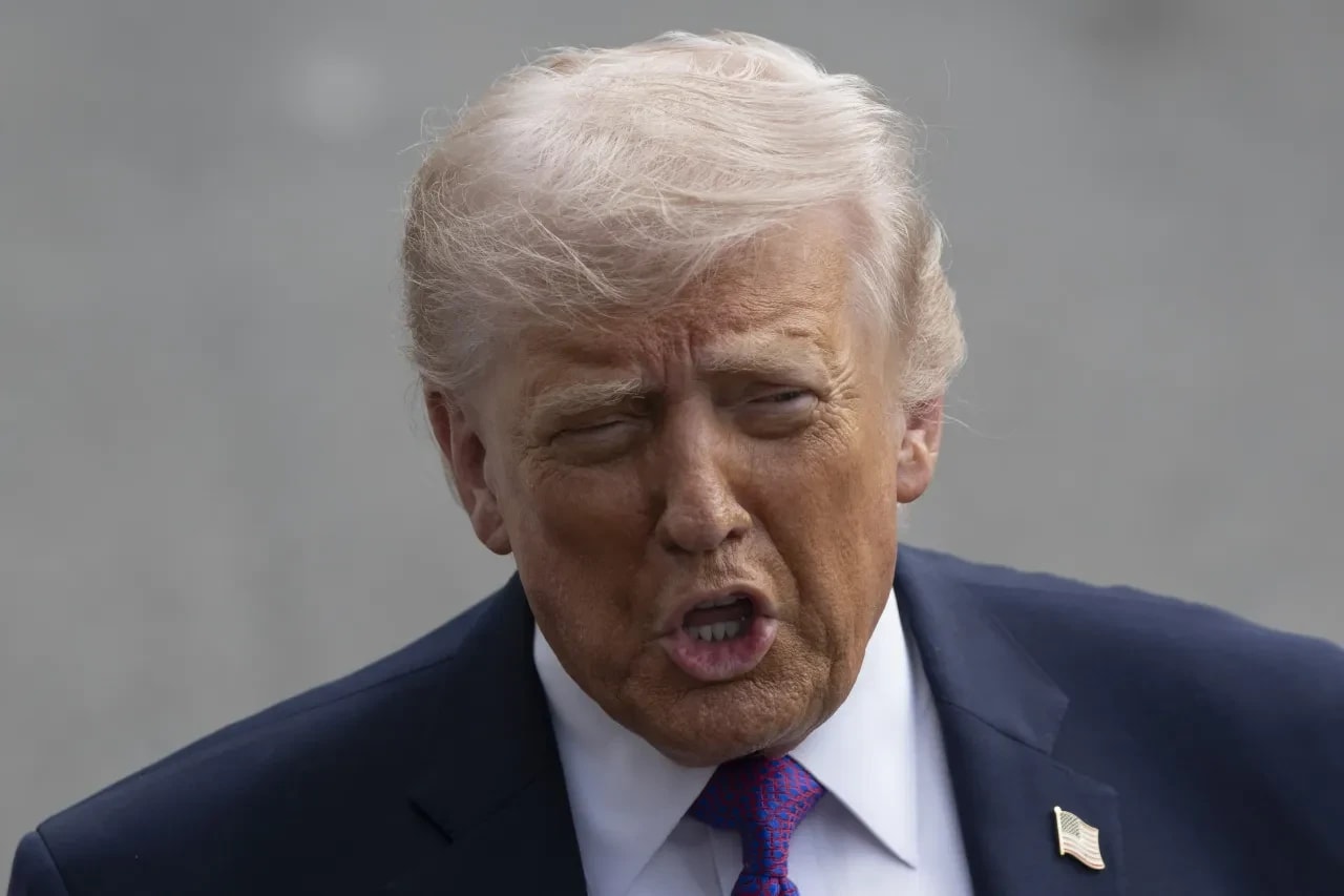 Trump blasts Iran for 'AI-generated' war hoaxes — and threatens treason ...