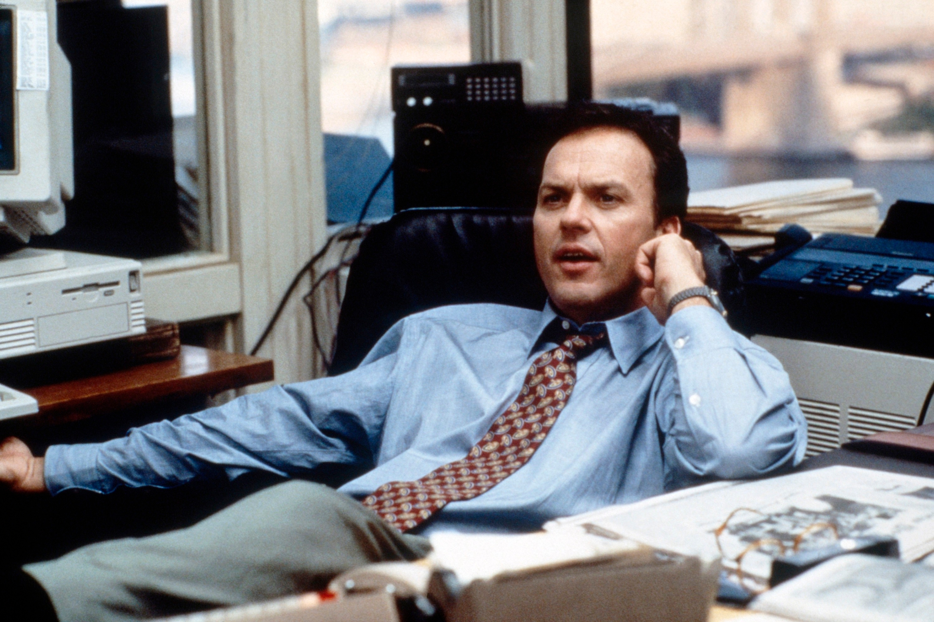 Workers are sharing the dead giveaways that a smart employee actually ...