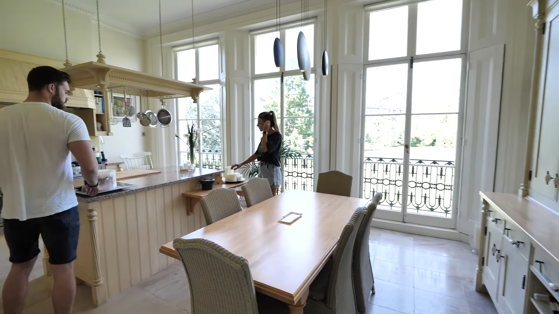 Watch inside a £4,000,000 luxury apartment in Little Venice - Luxury Apartment Outdoor Decor
