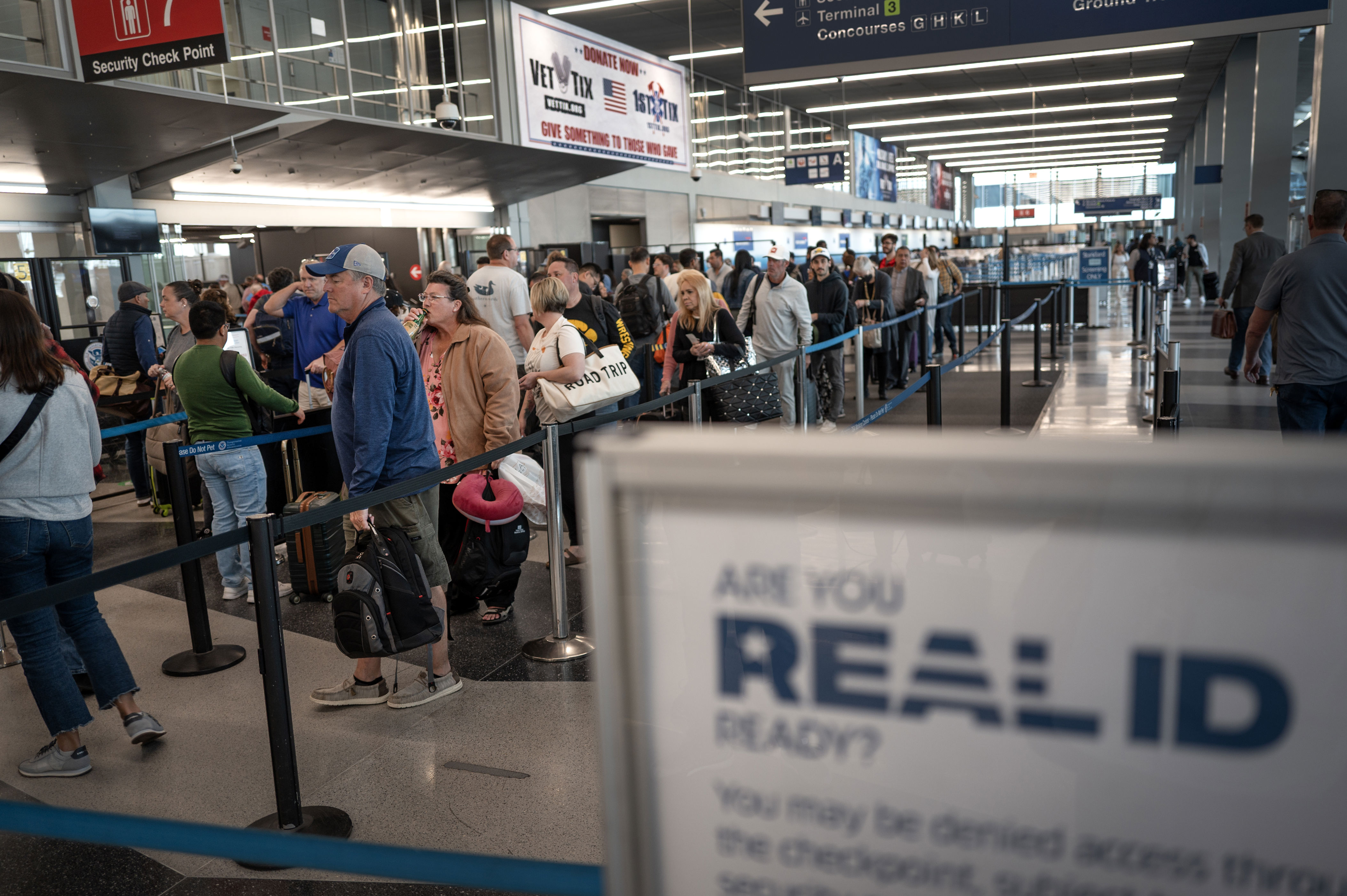 TSA wait times: Check security lines at hundreds of airports