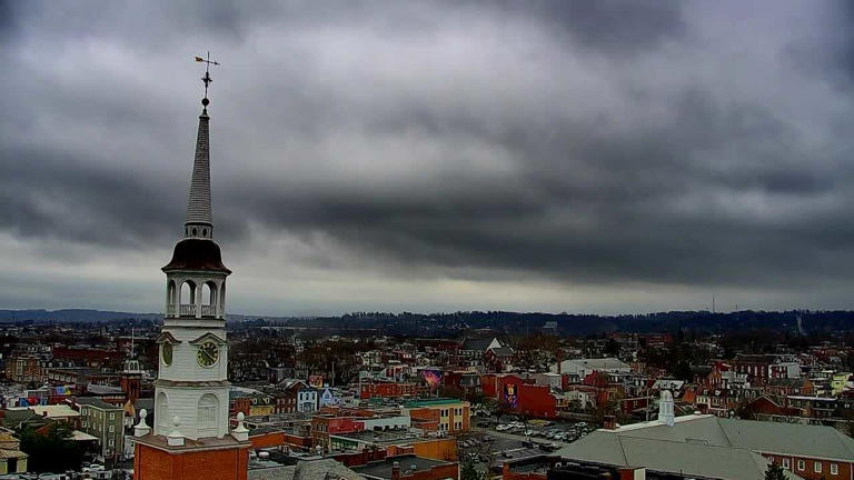 Live map | Strong winds knock out power for thousands of residents