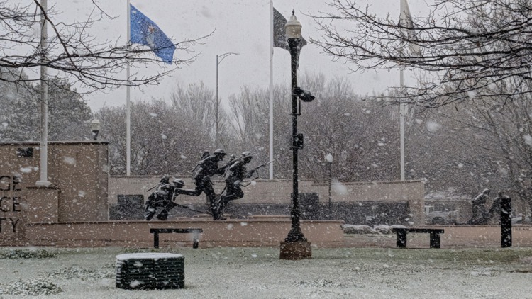 Snow falls across Tennessee Valley
