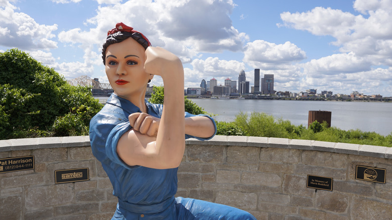 A vibrant Indiana town near Louisville is a riverfront gem with a ...