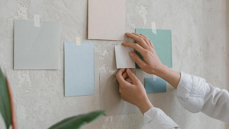 How to pick bedroom paint colors to suit your sensibility