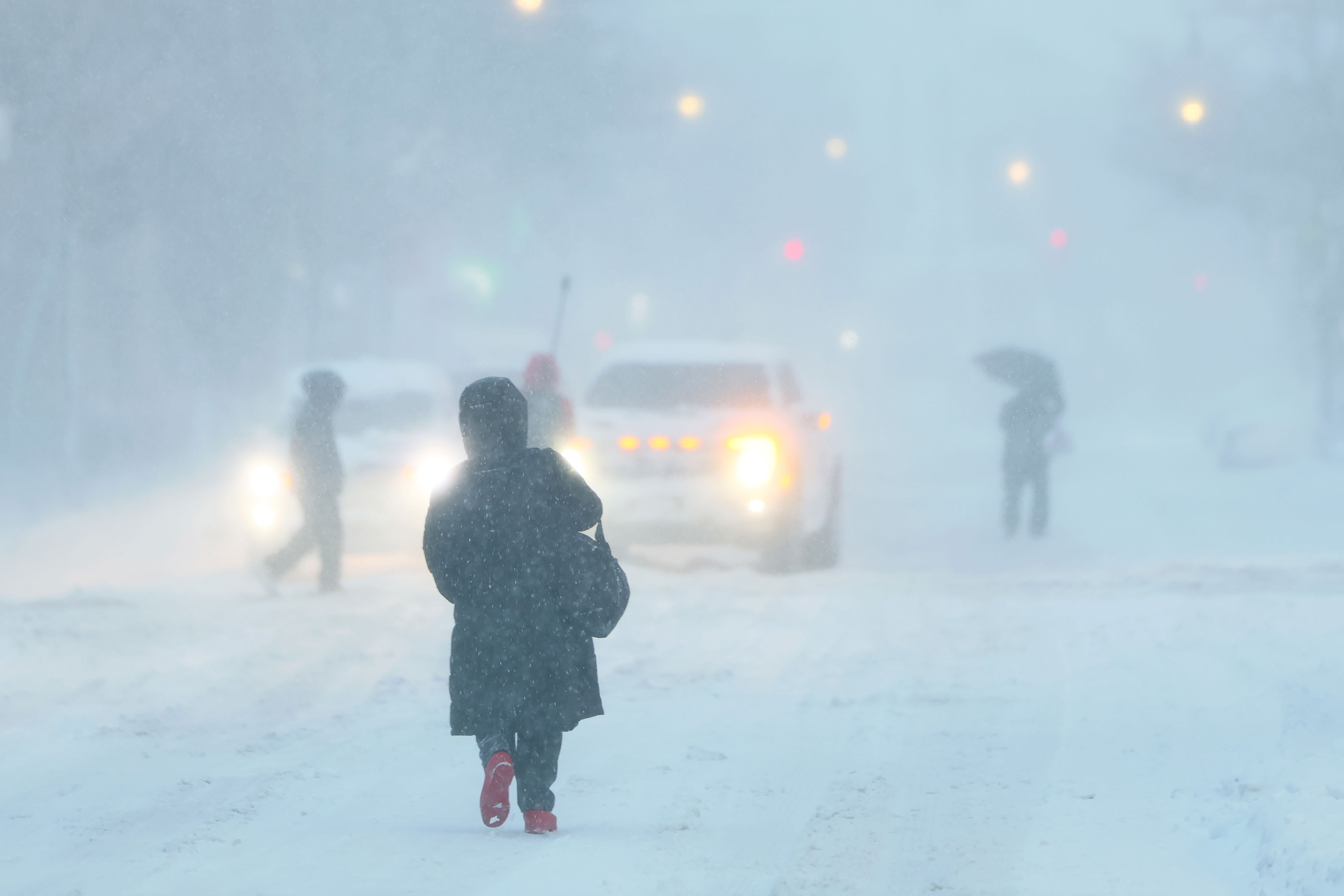 Heavy snow warning as city smashes all-time record<br>