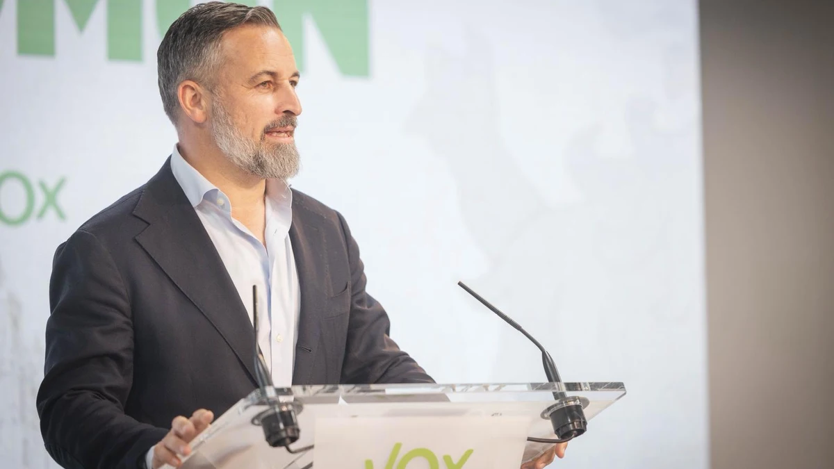 Abascal avisa al PP: Vox entrará en los tres gobiernos si se cumplen ...