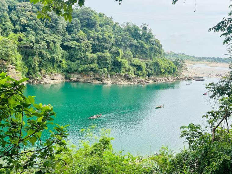 6 reasons Dawki boasts the clearest river in India