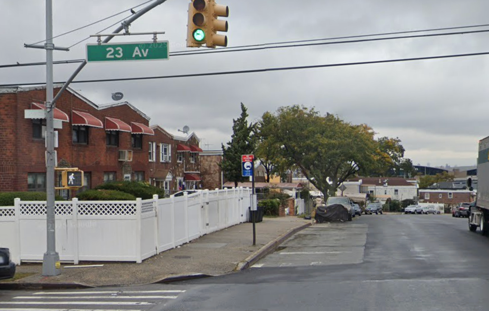 Suspect sought after woman stabbed at Queens bus stop