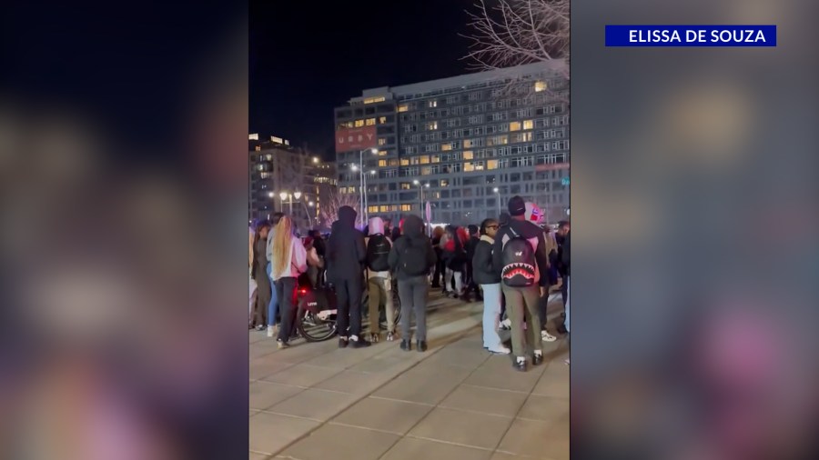 DC police release photo of suspect wanted for robbery during Navy Yard ...