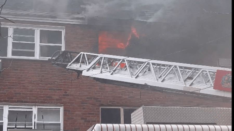 4 dead, including child, after fire engulfs Queens building: officials